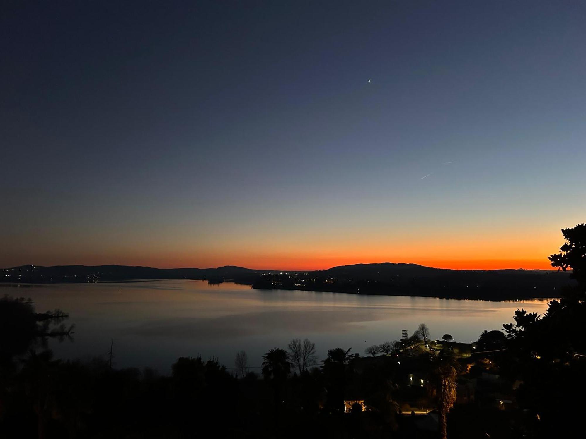 Terrazza Mirabella Apartman Gavirate Kültér fotó