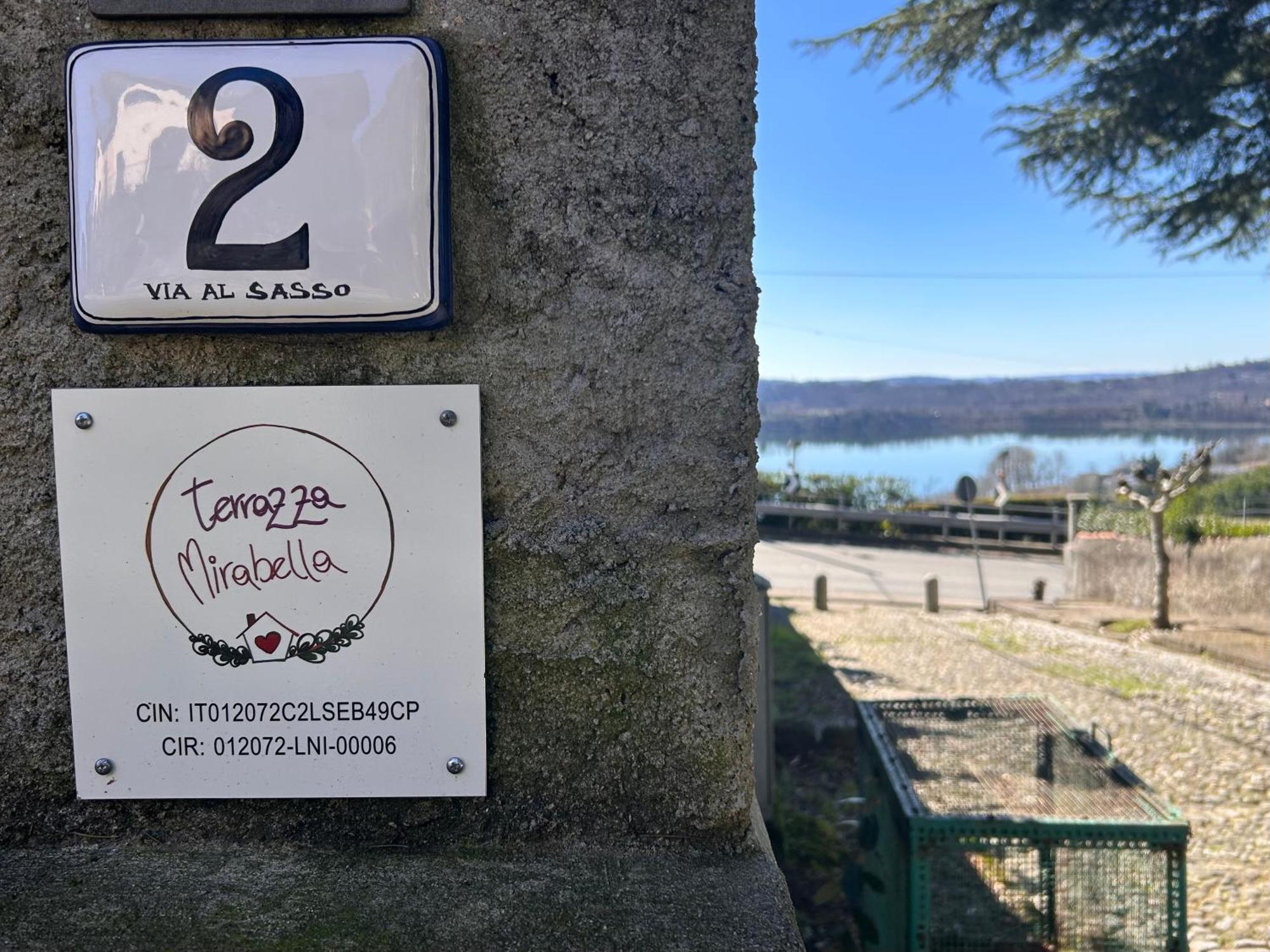 Terrazza Mirabella Apartman Gavirate Kültér fotó